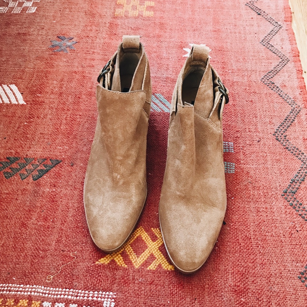 Steve Madden Heeled Suede Booties